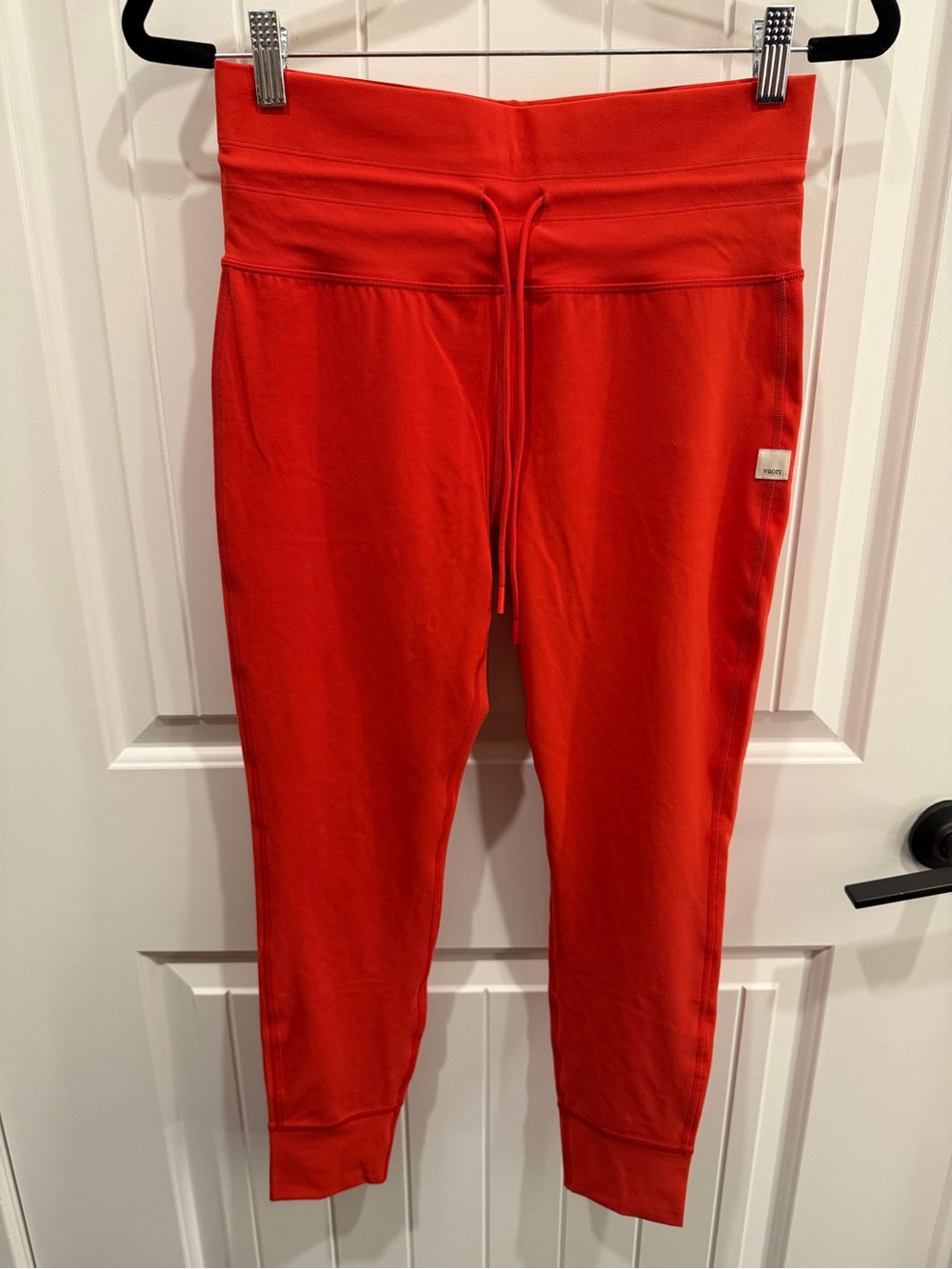 Vuori Performance Jogger Red Orange DreamKnit Pants Size Large